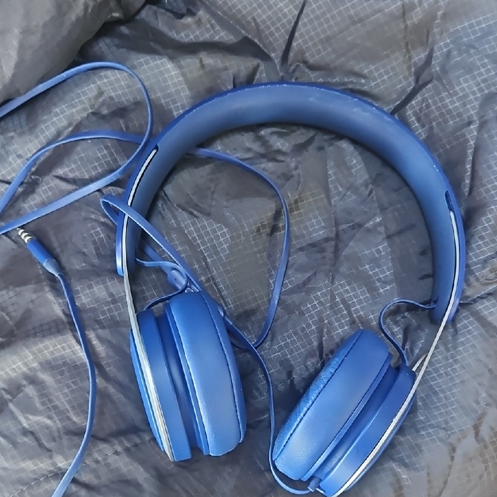 Beats - Picture 2 of 6